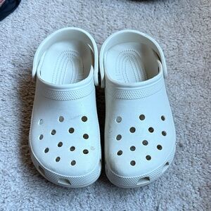 CROCS Classic White Clogs